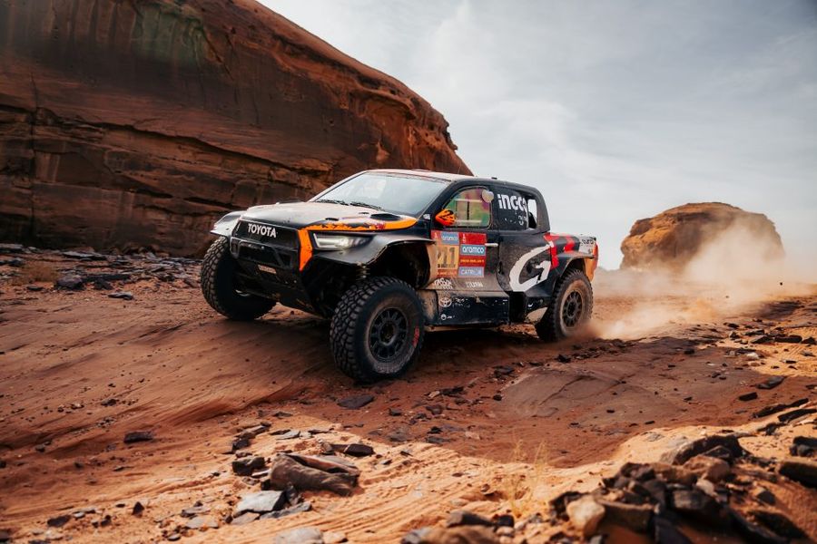 Toyotas back on top as mad Dakar Rally fluctuations continue