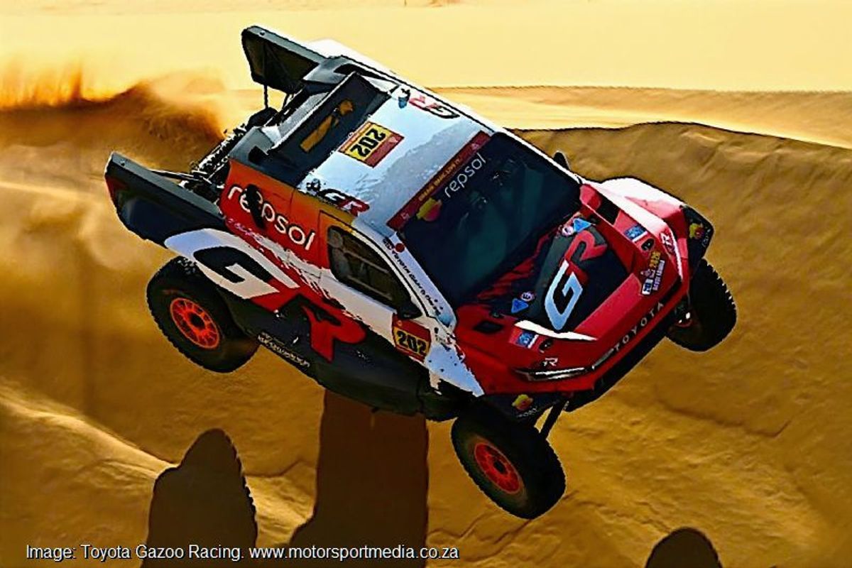 Al Attiyah back ahead of Lategan on another mad day on the Dakar