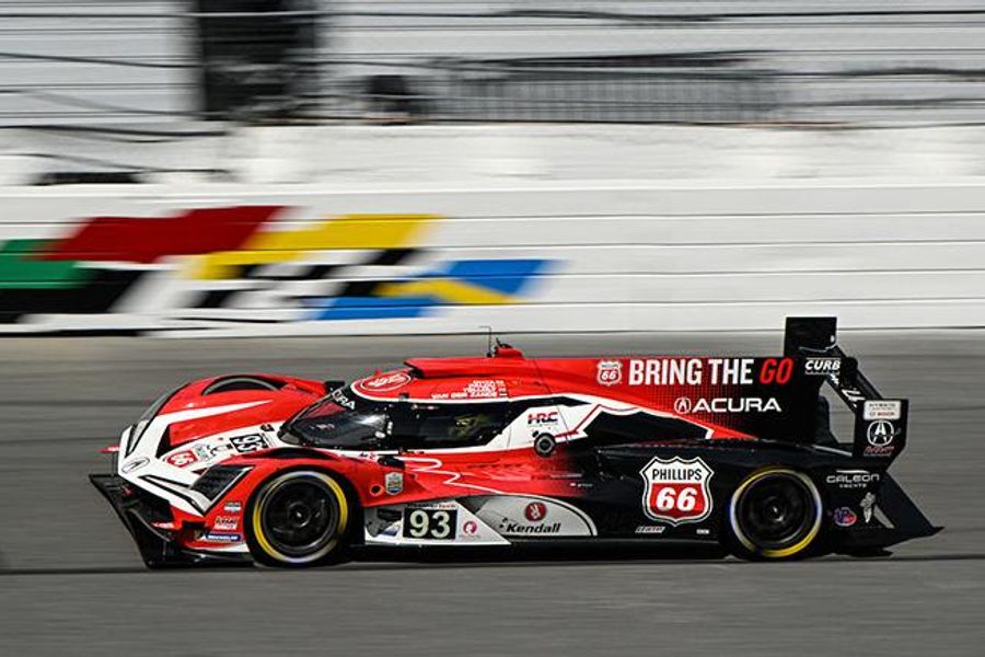 Van der Zande, Acura Set to Start 2026 Rolex 24 from Pole