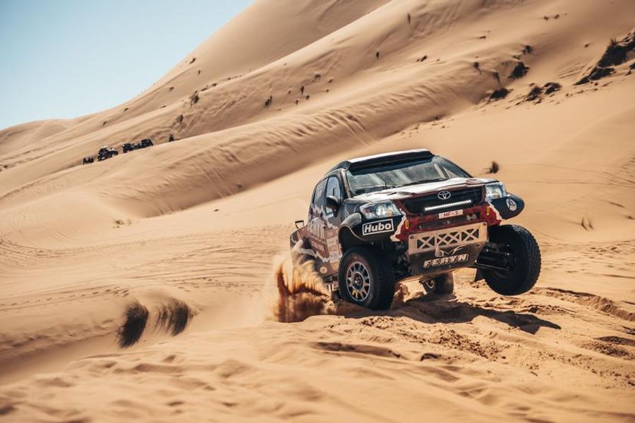 Pol Van Pollaert wins Africa Eco Race cars on 3rd stage