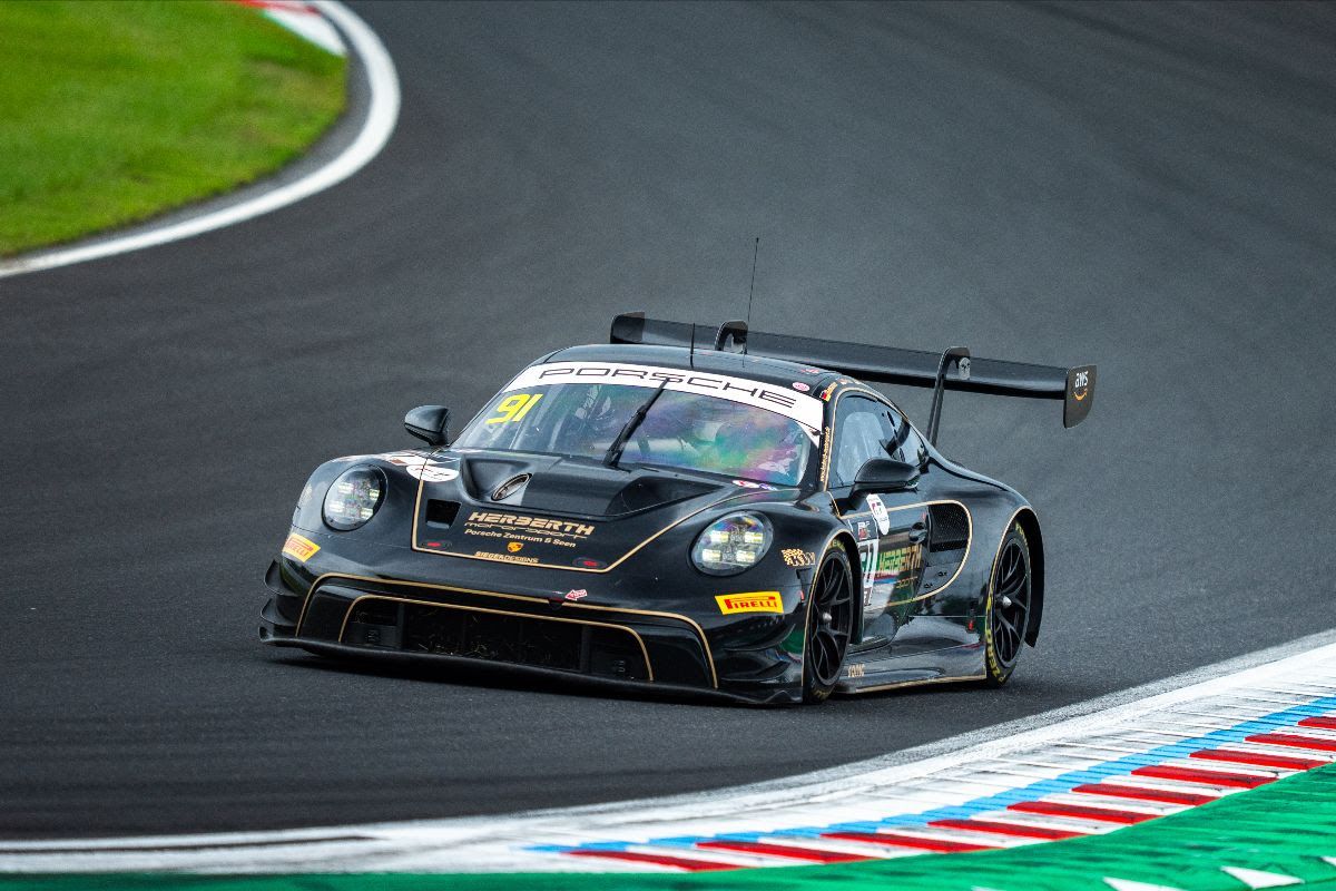 Strong five car line-up from Porsche for Meguiar's Bathurst 12 Hour