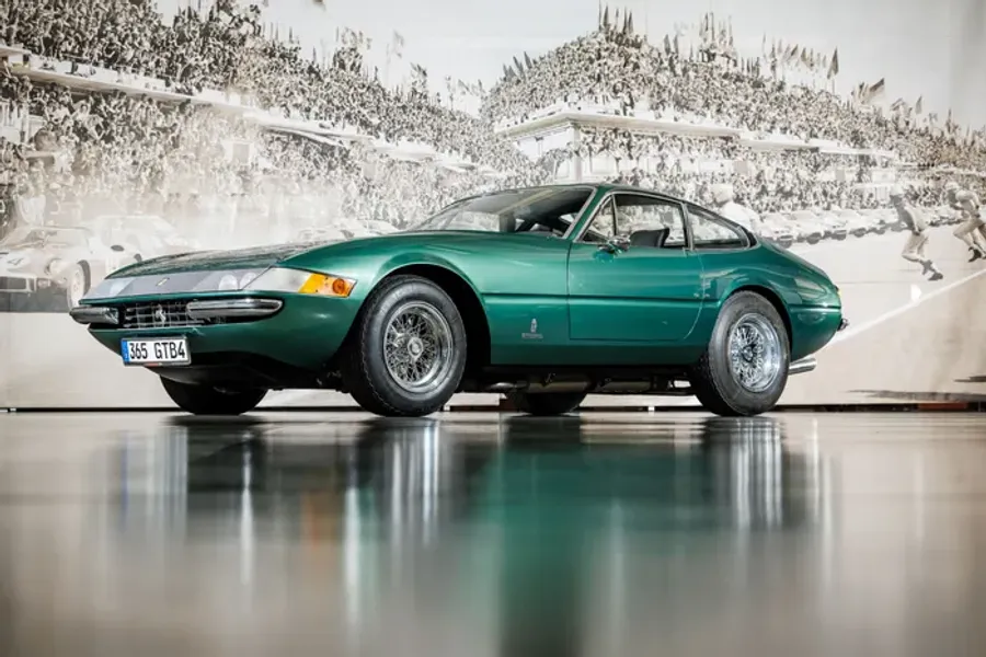 Ferrari 365 GTB/4 Daytona @ Artcurial Fritz Neuser Collection Paris Auction
