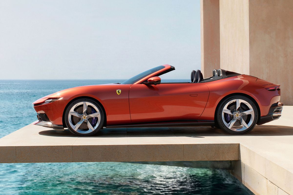 Ferrari unveils the Amalfi Spider: a new 2+ spider from Maranello