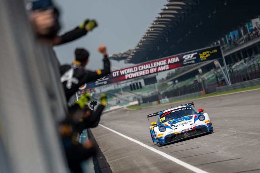 Absolute's Huang and Ghiretti celebrate GT World Challenge Asia opener win