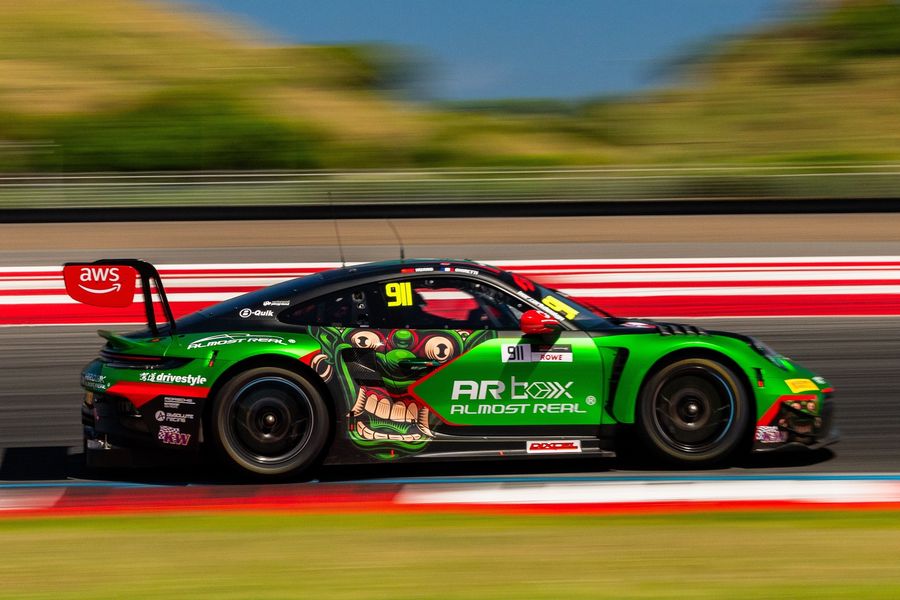 Absolute Racing's Huang & Ghiretti extend GT World Challenge Asia Championship lead