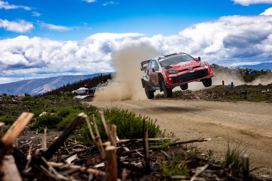 Ogier heads Neuville after dramatic Friday on Rally de Portugal