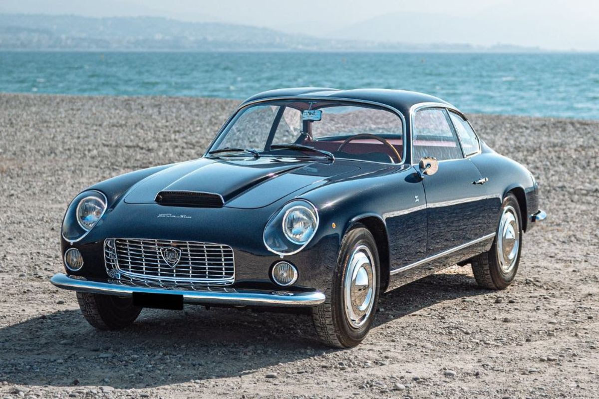 1961 Lancia Flaminia Sport Zagato 2.5 @ Aguttes Summer Auction