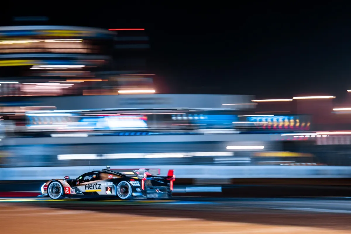 Le Mans 16hr: Cadillac continues to lead in a tight tussle with Toyota