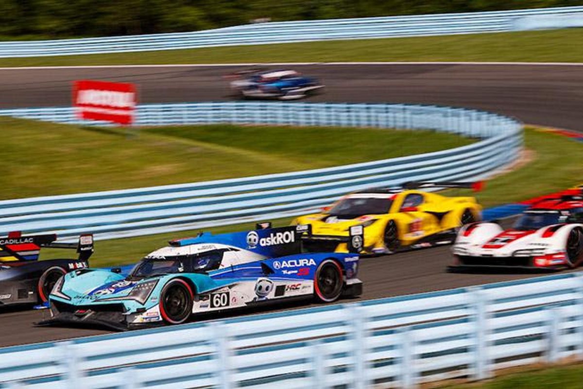54 Cars Take to Upstate New York for Sahlen's Six Hours of The Glen
