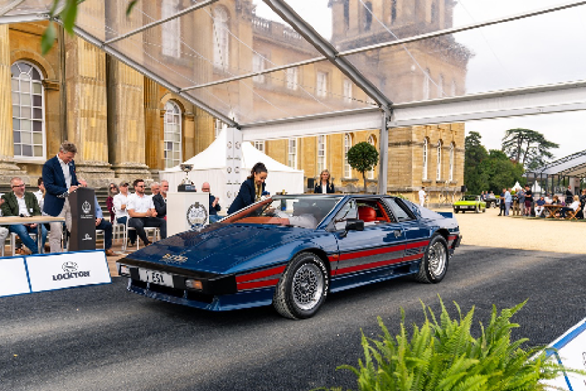 Unique Lotus Essex Esprit Turbos  display @ Salon Privé 2026 