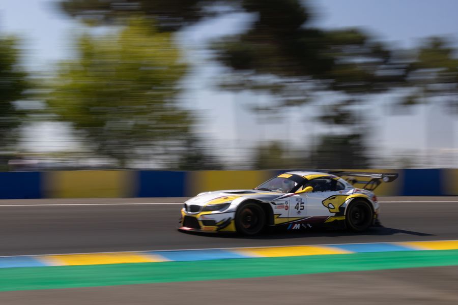 Aston Martin, Ferrari win as GT3 Revival winds back clock @ Le Mans Classic Legend