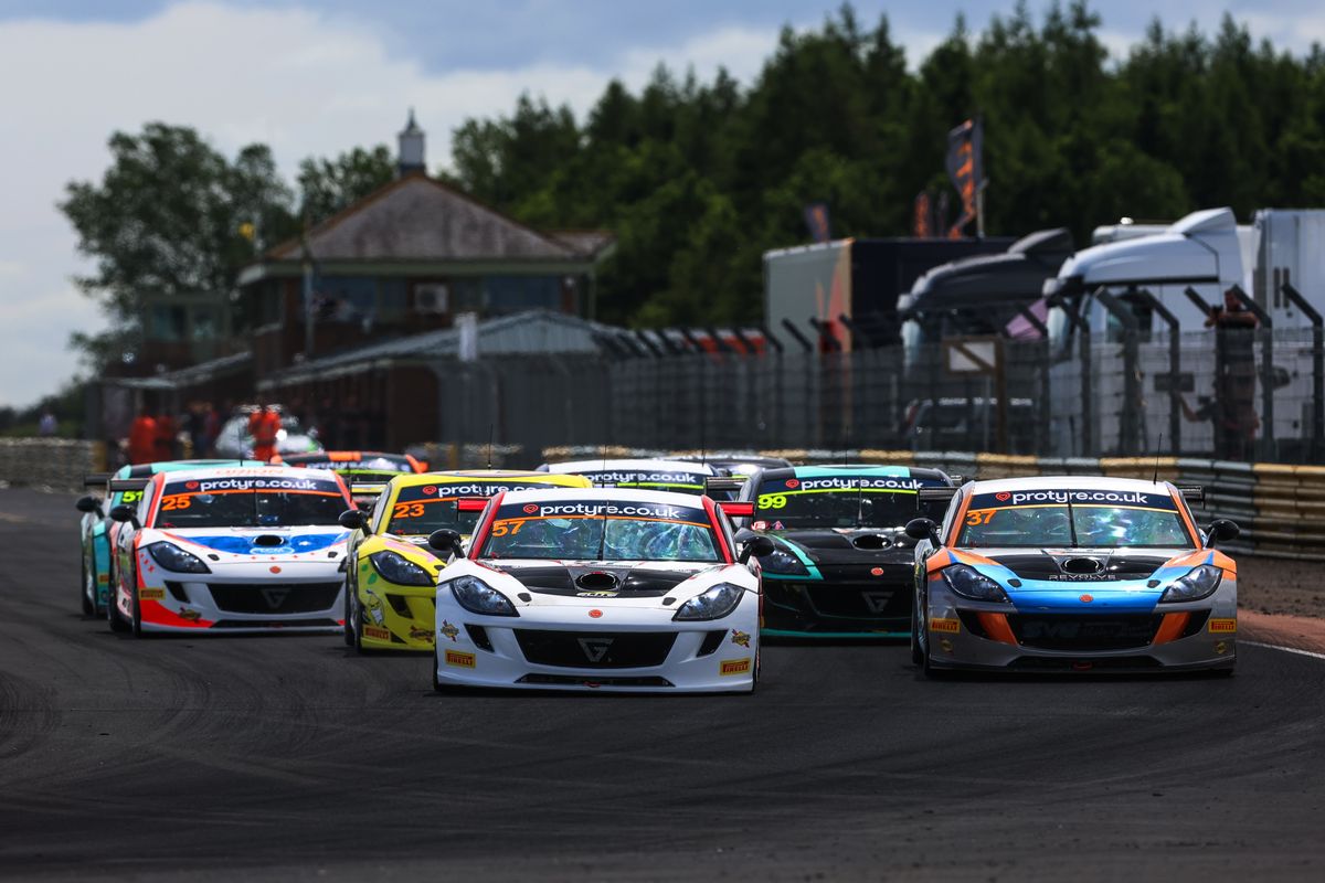 Snetterton Awaits For All-Action Ginetta UK Championships