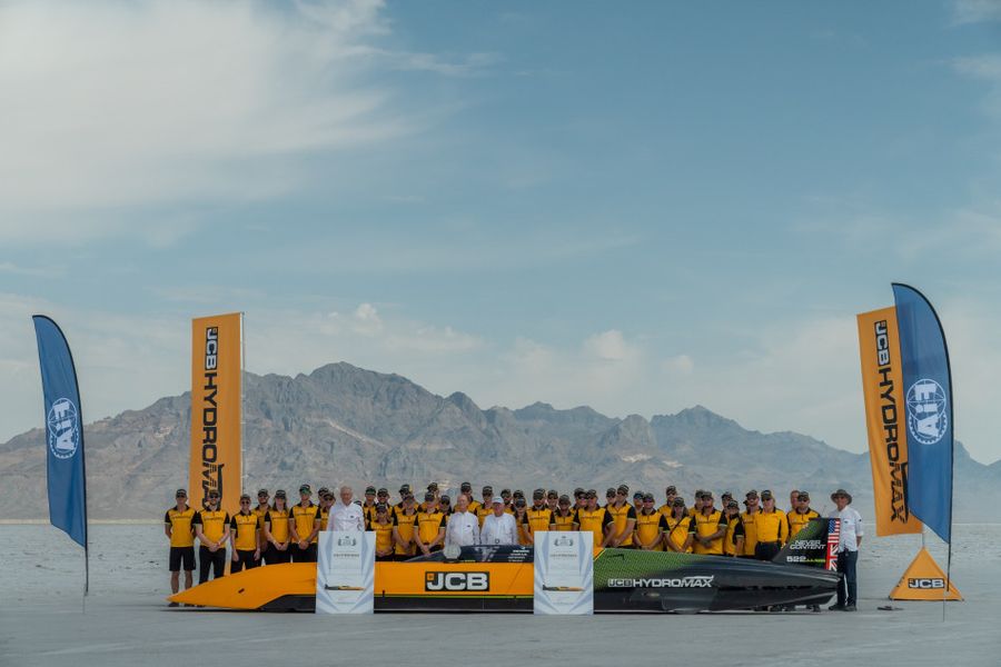 FIA confirms 406.320 mph World Land Speed Record for a hydrogen-vehicle