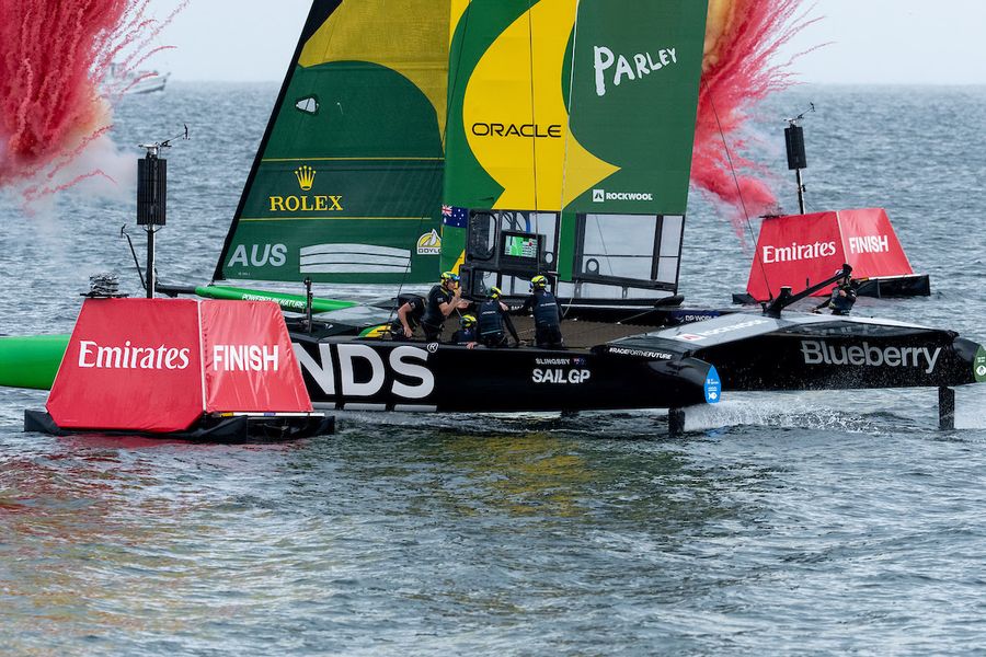 Bonds Flying Roos Stretch SailGP Championship Lead 