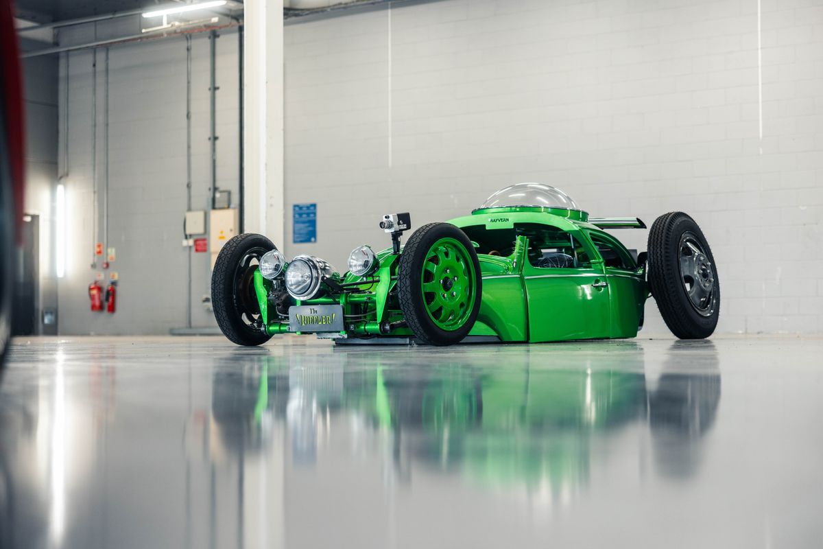 Chopped 1972 Volkswagen Beetle Races to Victory at Silverstone Hot Wheels Legends