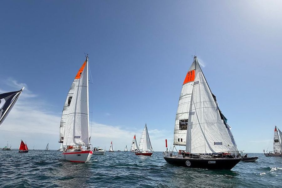 Golden Globe Race underway after emotional Les Sables-d’Olonne farewell