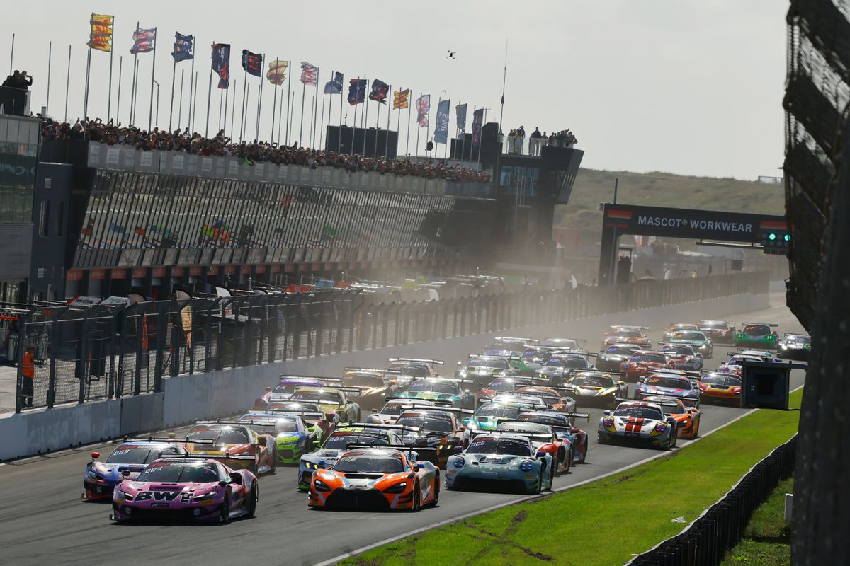Zandvoort draws 26,000 spectators for thrilling GT World weekend