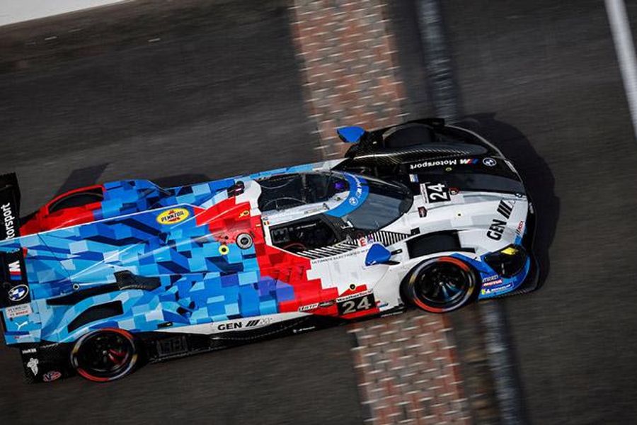‘Battle On The Bricks’ Win for BMW M Team WRT