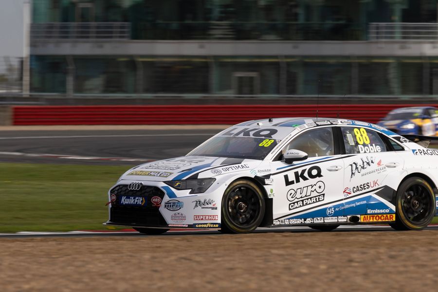 Doble Takes Maiden Race To Pole Victory @ Silverstone