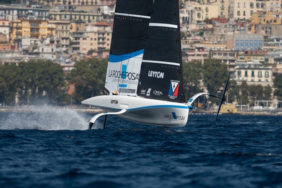 Roche-Posay Racing takes third in Naples despite two capsizes