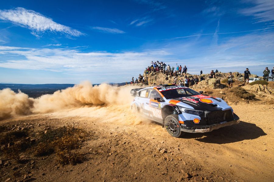 Neuville takes Sardinia lead on Friday as Solberg maintains title challenge