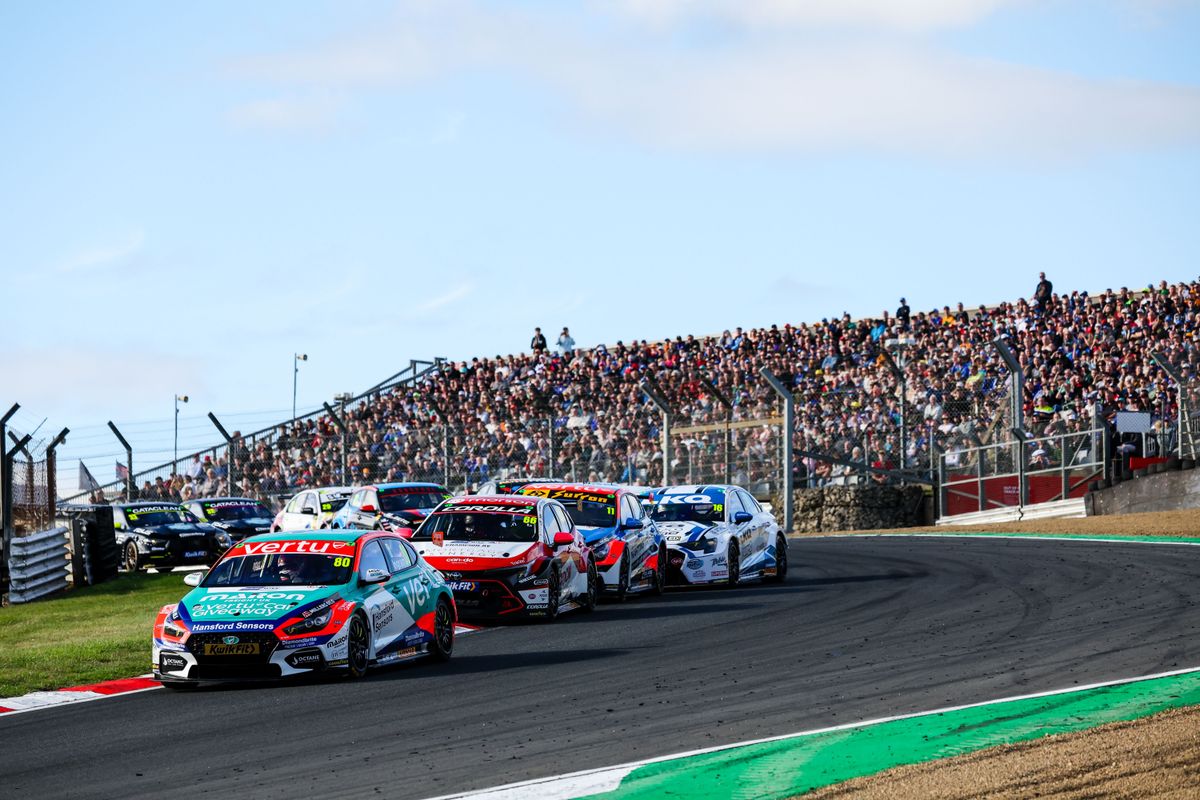 Ingram doubles up at Brands Hatch as he signs off BTCC season in style