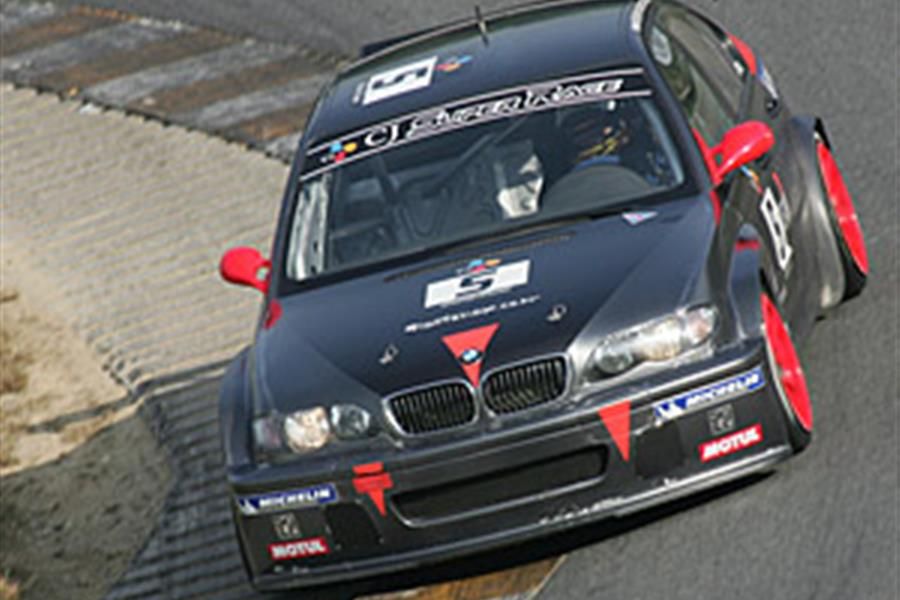 Gene Lee stars in Korea