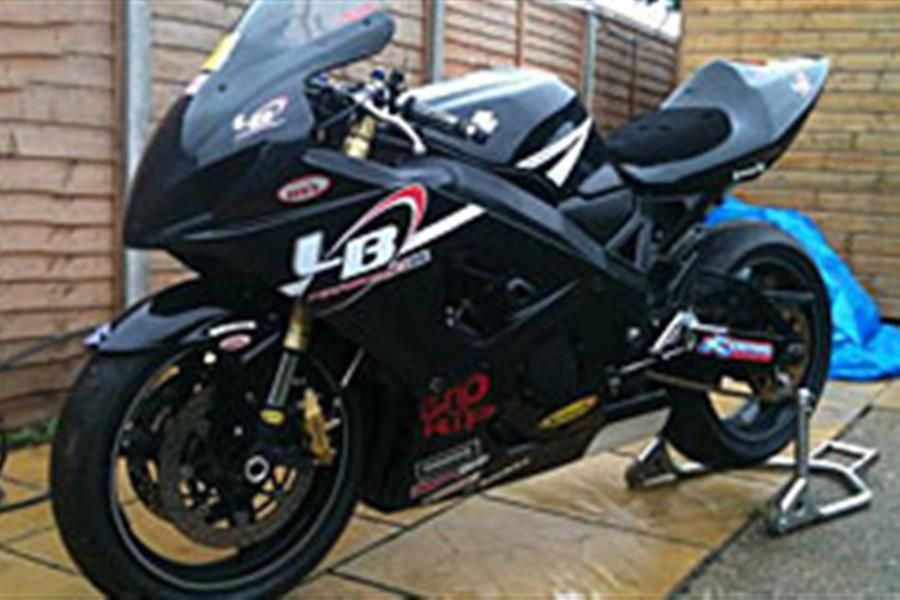 Cheap Suzuki GSXR600 track bike