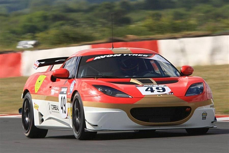 Leyton Clarke fights from the back of the pack