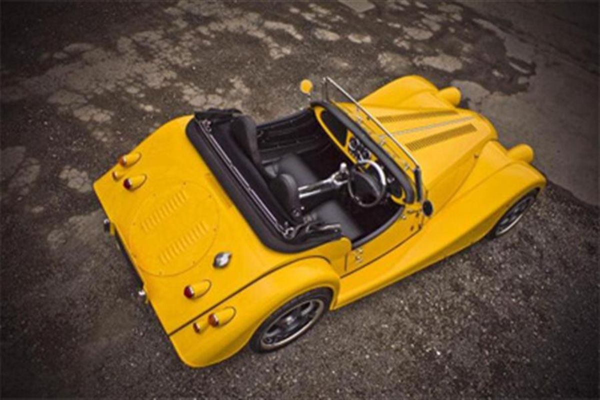 Electric sportscar with 5 speed manual transmission revealed by Morgan at Geneva