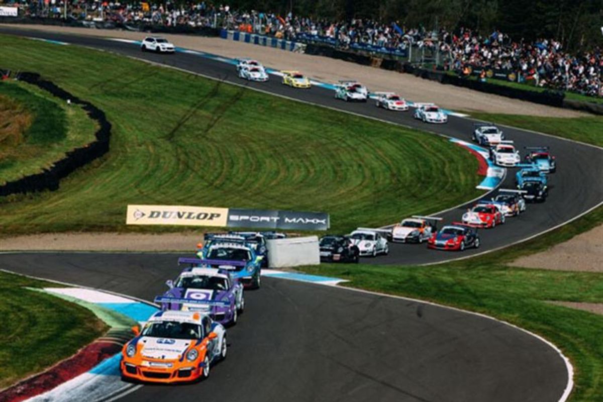Dan Cammish does Porsche Carrera Cup GB double at Knockhill