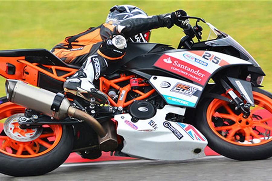 Thomas Strudwick - KTM British Junior Cup Motorbike Racer - New Site