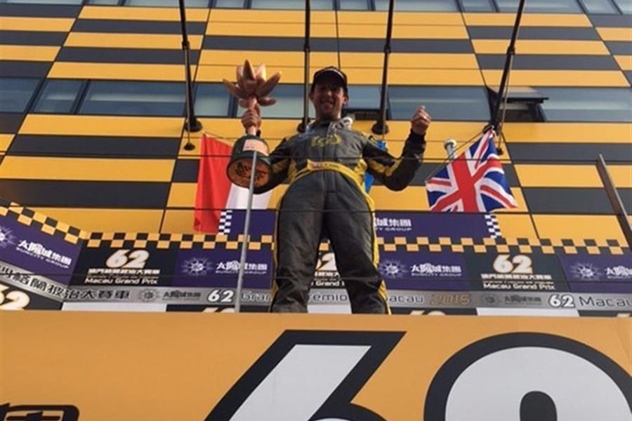 Super Sims takes Double R back onto Macau GP podium