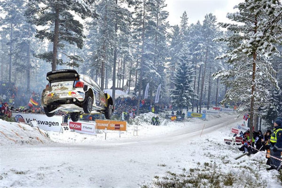 Ogier masters herculean task, Volkswagen defends its lead in Sweden‏