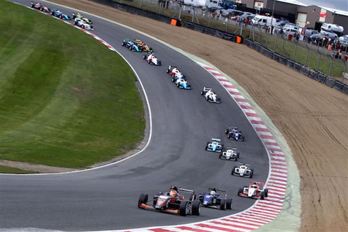 Double R's Leist takes lights-to-flag victory in opening race at Brands