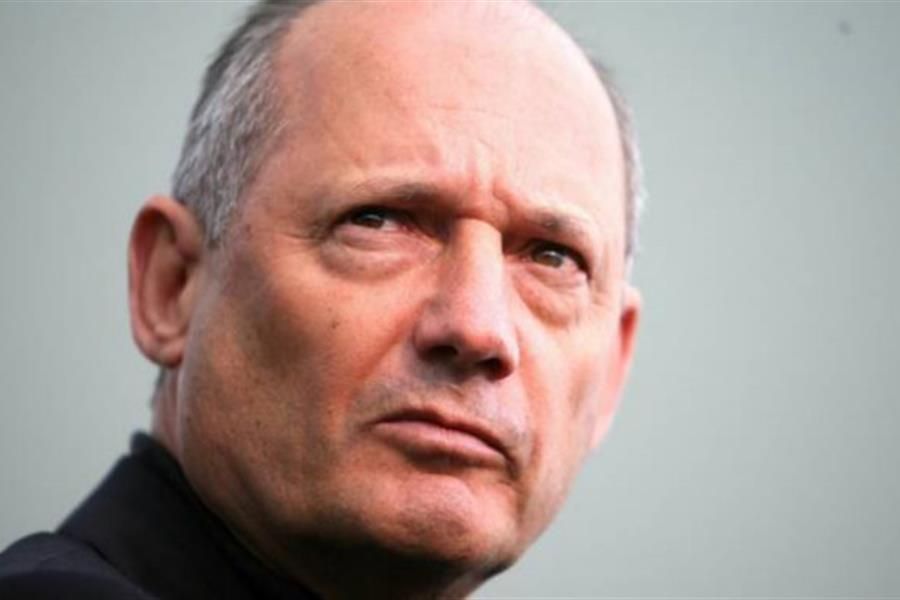 Ron Dennis departs McLaren after 35 years