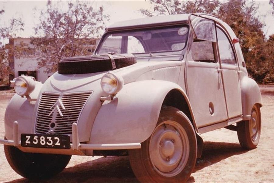 Rare Sahara crossing 1965 Citroen 2CV  seeks new home