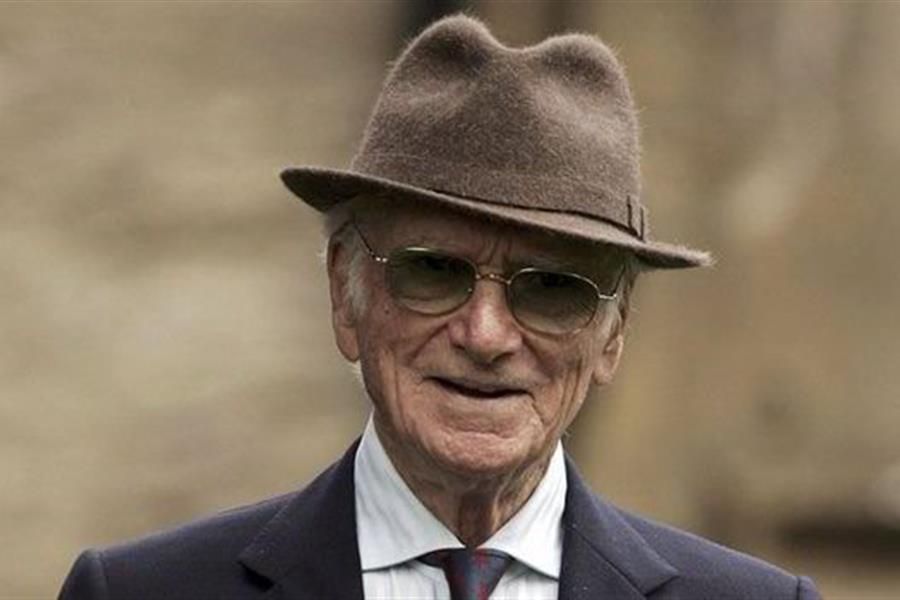 Racehorse Sanctuary gains support of Sir Peter O'Sullevan Trust