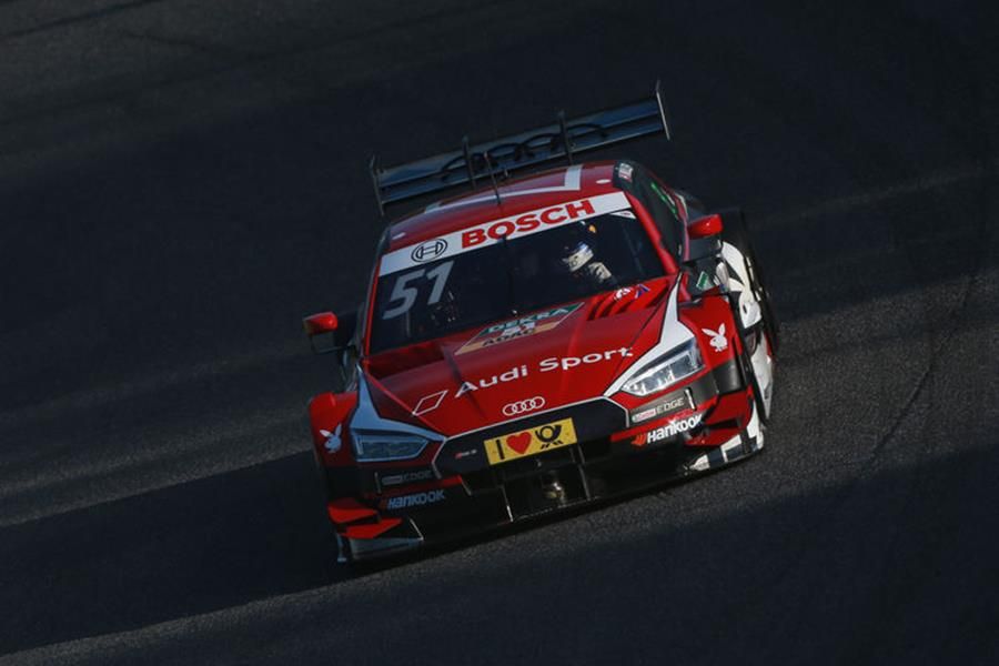 Race track debut for the new Audi RS 5 DTM
