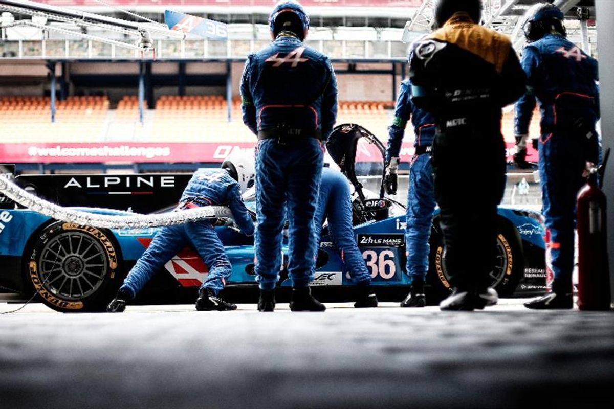 Menezes targets WEC title defence after recommitting to Alpine