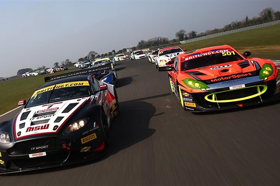 British GT 25th anniversary season begins at Oulton this weekend