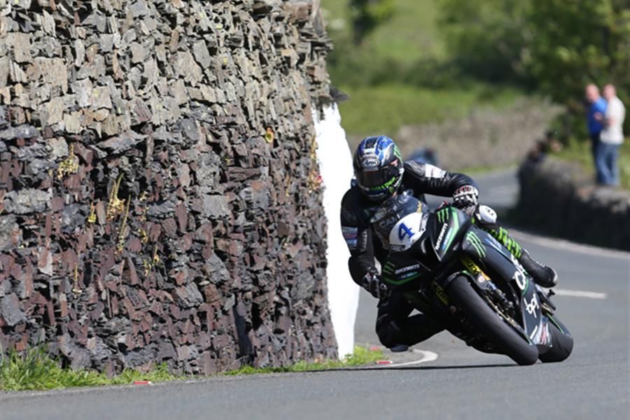 Hutchinson starts favourite for Monster Energy Supersport TT Race
