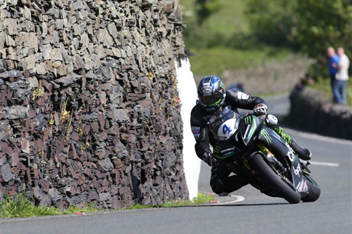 Hutchinson starts favourite for Monster Energy Supersport TT Race