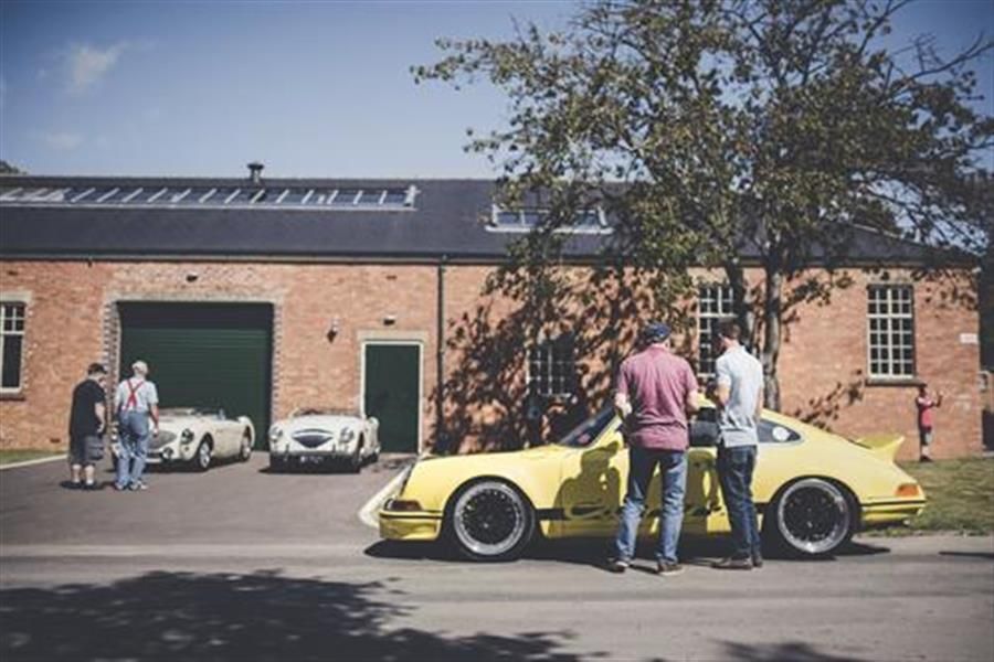 Banbury and Bicester College to offer classic car maintenance courses