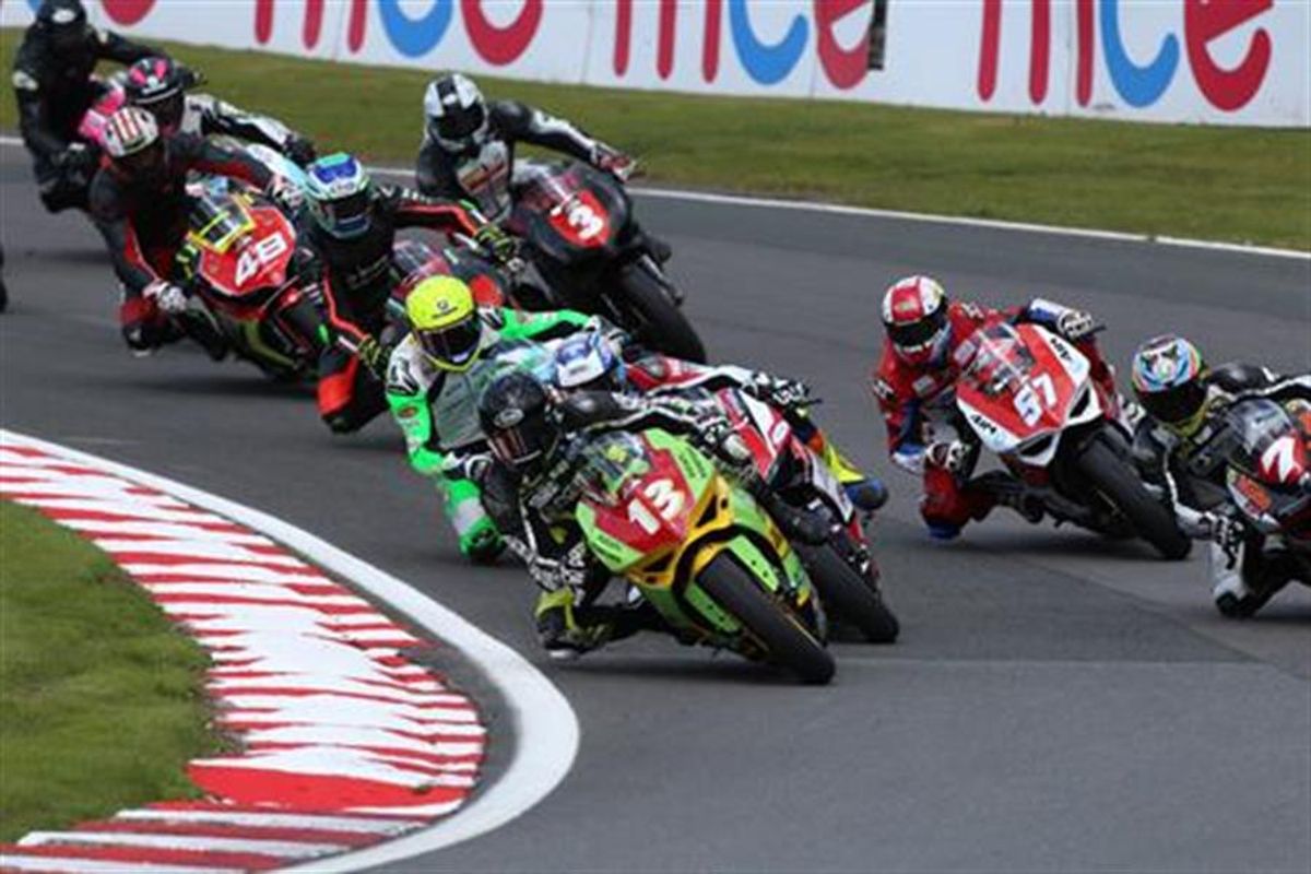 Dominant double from Joe Collier at Oulton Ducati Performance TriOptions Cup