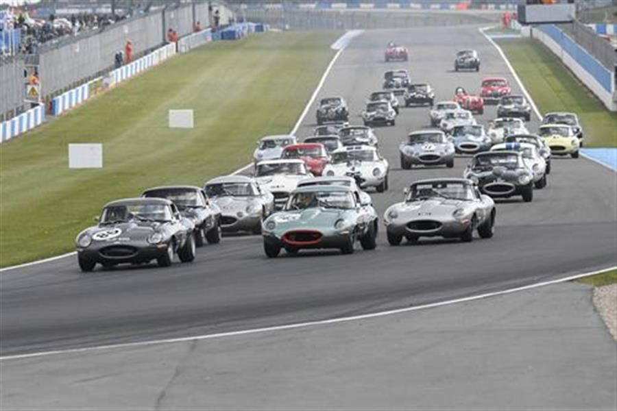 Jaguar Classic Challenge season off to a dramatic start at Donington