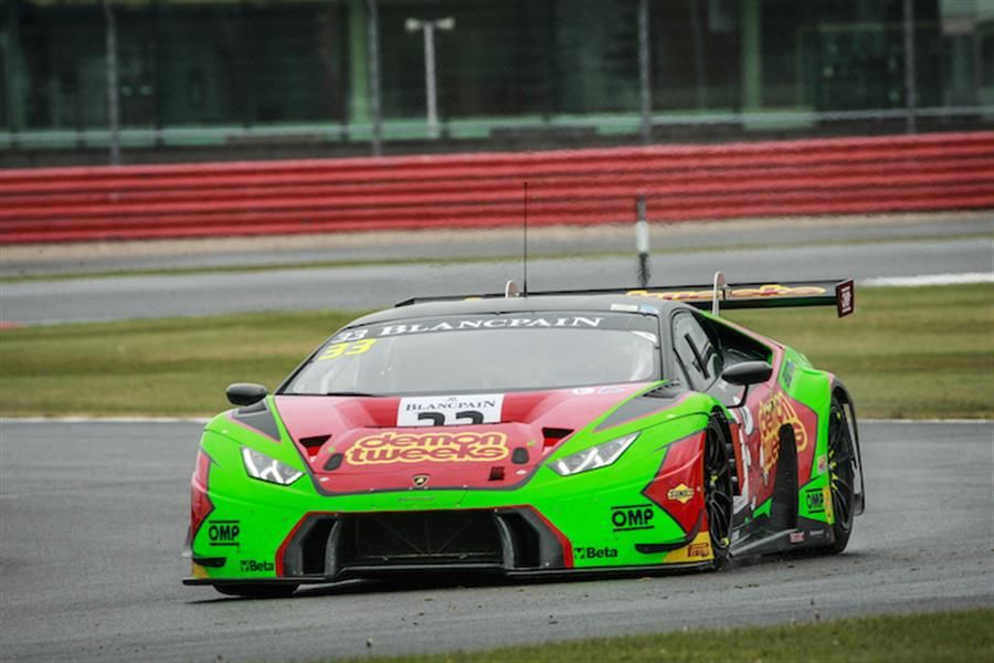 Minshaw storms to Silverstone Blancpain GT Sports Club pole