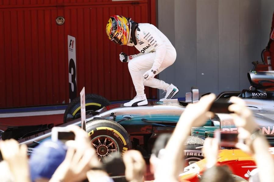 Hamilton wins Spanish Grand Prix