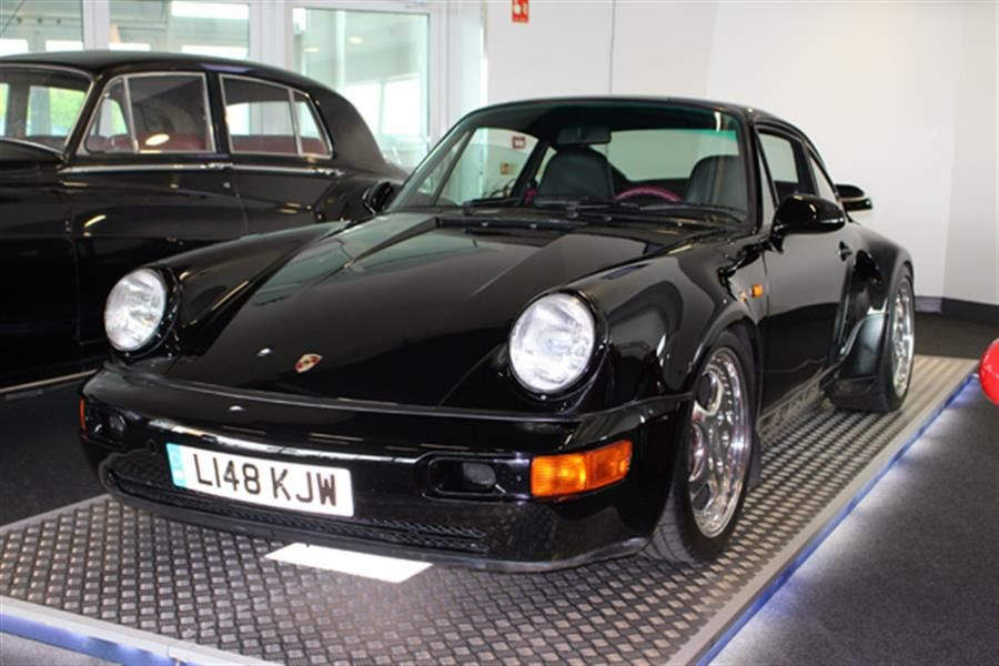 Porsche 911 Turbo S Leichtbau breaks half million barrier at Silverstone's May Sale, results