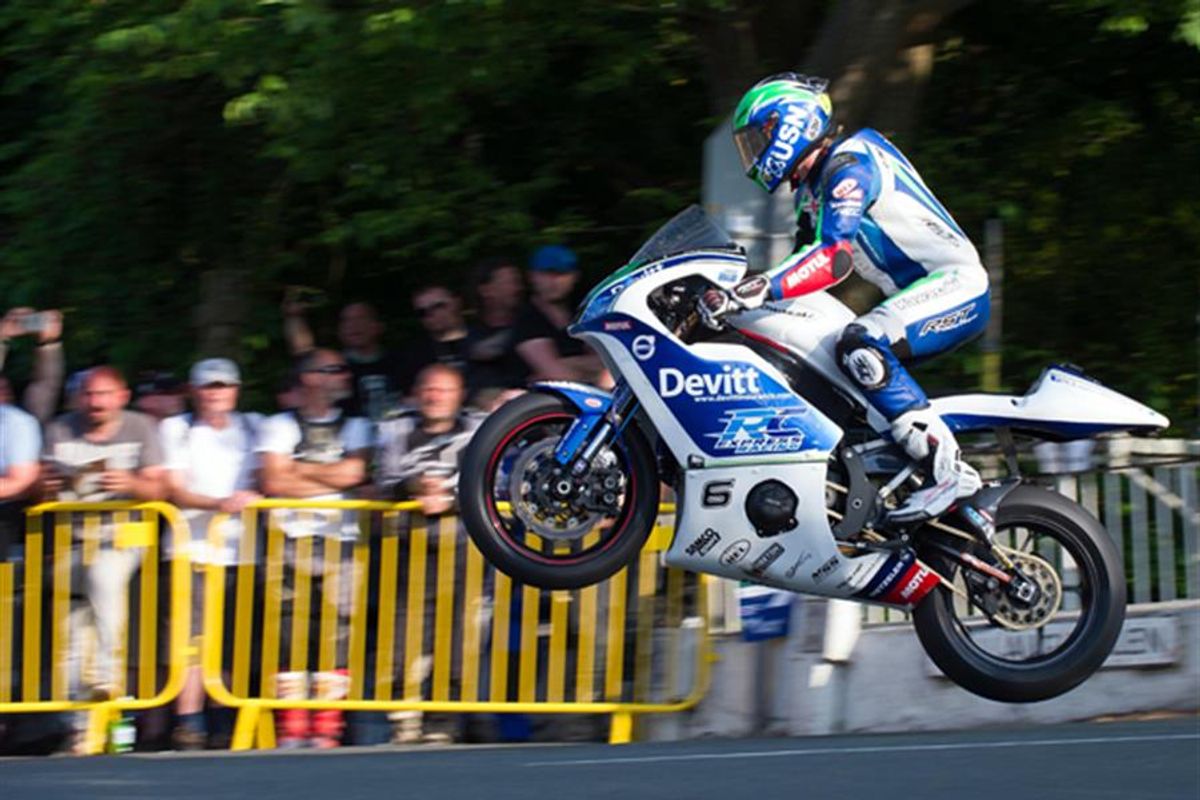 Heavy hitters line up for Bennetts Lightweight TT Race